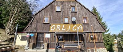 Zieleniec, Schronisko PTTK Orlica