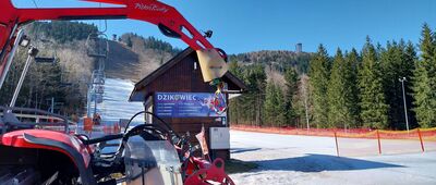 Pod Dzikowcem ↔ Dzikowiec, kolej linowa