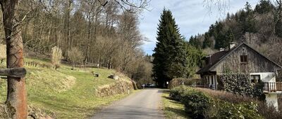 Studánka pod Jánským vrchem ↔ Petříkovice