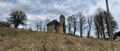 Uniemyśl ↔ Okrzeszyn, początek szlaku