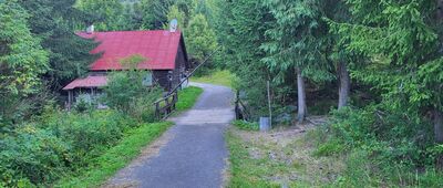 Tri studničky ↔ Bývalá Važecká chata