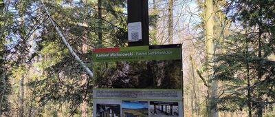 Rezerwat Kamień Michniowski ↔ Rozejście szlaków