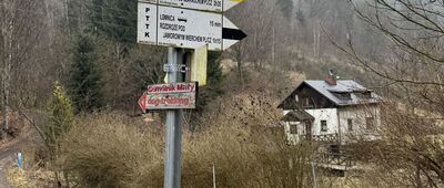 Łomnica, Trzy Strugi
