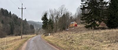 Łomnica, Dopływ spod Radosnej ↔ Javorový vrch, krzyż