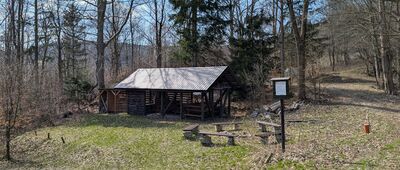 Czarnów, dawny wapiennik ↔ Czarnów, Czartak