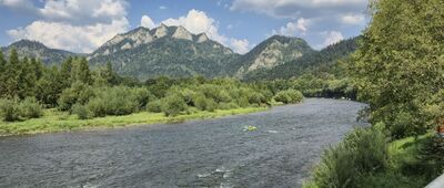 Czerwony Klasztor, kładka