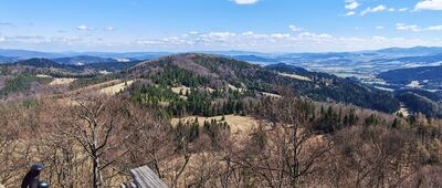 Wysoka [Wysoka. Widok na Słowację i Beskidy.]