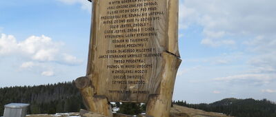 Hala Turbacz ↔ Schronisko PTTK Turbacz, rozejście szlaków [97,9km - Szałasowy ołtarz ks. Karola Wojtyły]