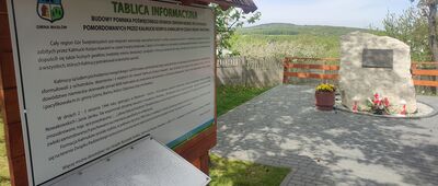 Klonówka ↔ Masłów Pierwszy [Tablica poświęcona poległym mieszkańcom Masłowa w II W.Ś.]