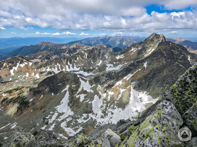 Kozi Wierch 2291 m n.p.m. - widok w kierunku Świnicy i Tatr Zachodnich