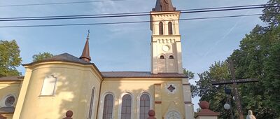 Sączów, kościół