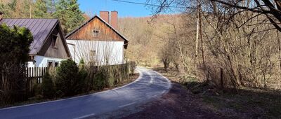 Dolina Będkowska, skrzyżowanie szlaków