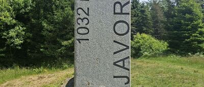 Javorový, vrchol