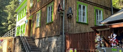Schronisko PTTK Kochanówka