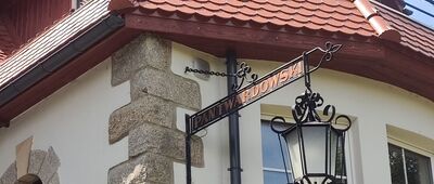 Zachełmie, Hotel Chojnik ↔ Odejście na widok Tkoczów