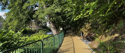 Głuchołazy-Zdrój, promenada ↔ Głuchołazy, źródło Żegnalce