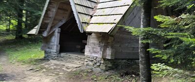 Pod Hyrczą ↔ Korbania