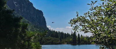 Horský hotel Popradské pleso ↔ Popradské pleso, rázcestie [Popradzki Staw i helikopter HZS]