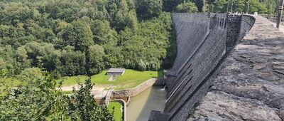 Jezioro Bystrzyckie, zapora
