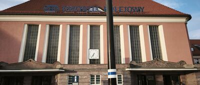 Gliwice, stacja kolejowa [Kropka Szlaku Powstańców wróciła pod gliwicki dworzec po remoncie]