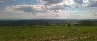 Jaworsko [Jaworsko - widok na Pogórza i Beskidy]