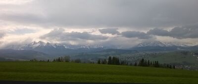 Czarna Góra (Litwinka) [Zachmurzone Tatry z Litwinki]