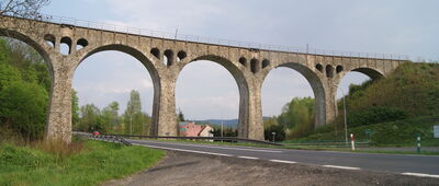 Lewin Kłodzki, przy stacji kolejowej ↔ Dańczów, rozejście szlaków