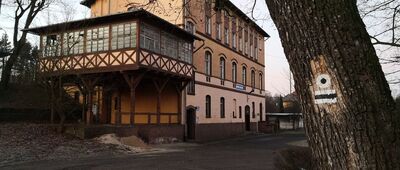 Sławięcice, dworzec kolejowy [Dworzec kolejowy i początek Szlaku Wypoczynkowego]