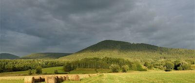 Wilkanów [Wilkanów widok na Sanktuarium M.B Snieznej]