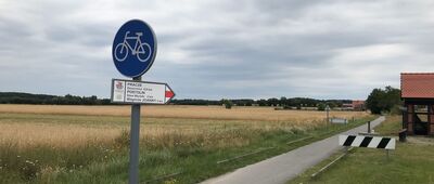 Pracze, droga rowerowa ↔ Pracze