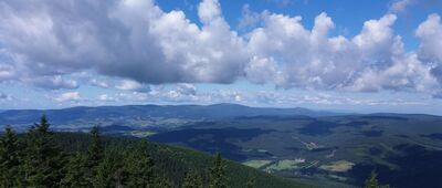 Šerák,  lanovka ↔ Šerák, turistická chata [Masyw Śnieżnika grzbiet graniczny i Czarnej Góry oraz Góry Złote.]