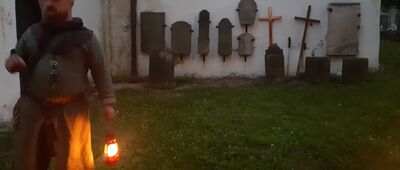 Szklarska Poręba, kościół Matki Bożej Różańcowej [Przewodnik Sudecki Gracjan Kielijański i nocny spacer szlakiem walońskim]