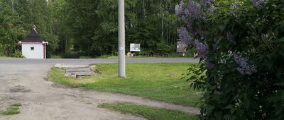 Rozejście ścieżki ↔ Zakawie [Dojście do skrzyżowania z kapliczką w Zakawiu]