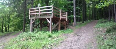 Leśna klasa ↔ Punkt widokowy na ścieżce edukacyjnej